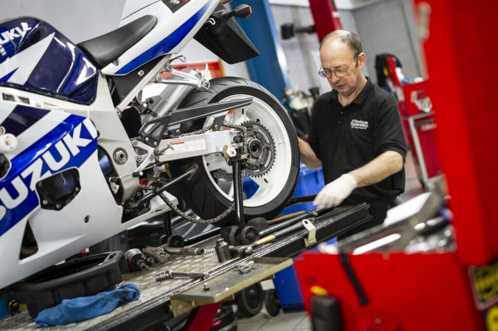 Tires relatively replacing loaded Tires relatively replacing loaded