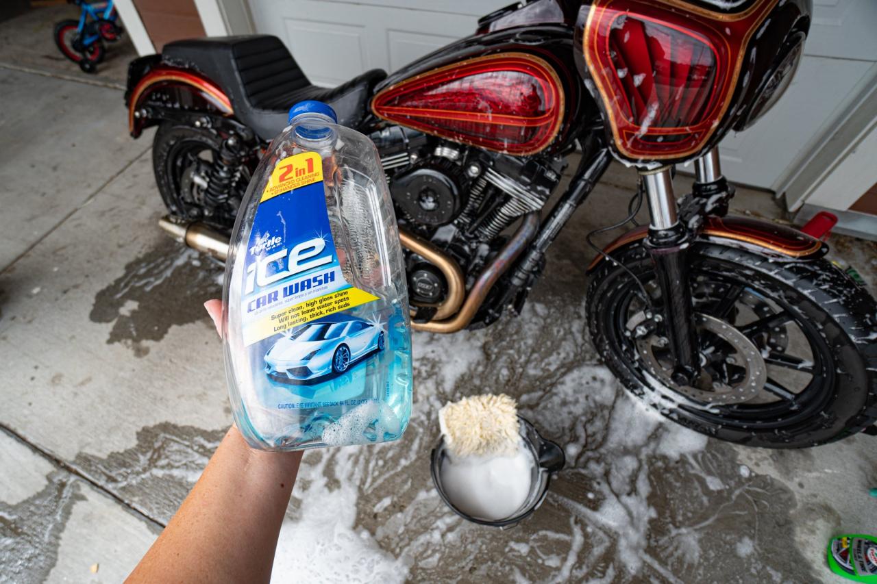 Motorcycle clean detailing Motorcycle clean detailing