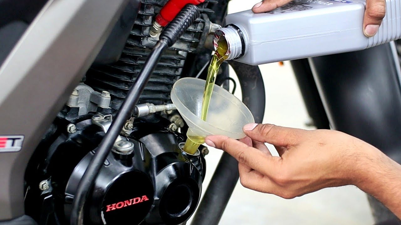 How To Change Engine Oil Of A Motorcycle - YouTube How To Change Engine Oil Of A Motorcycle - YouTube